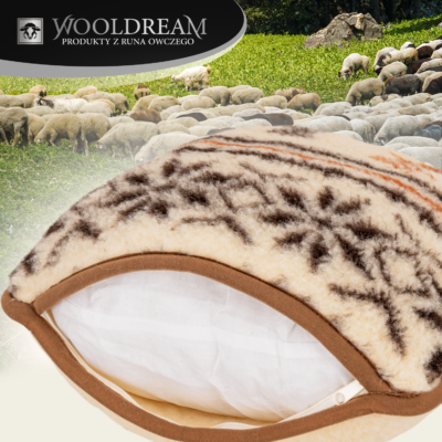 Poduszka z wełny owczej Merynos Australijski (wzór Renifer) Wooldream
